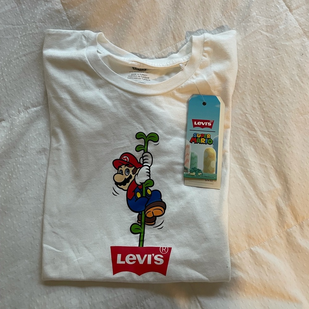 Levi’s Super Mario Bros Tshirt